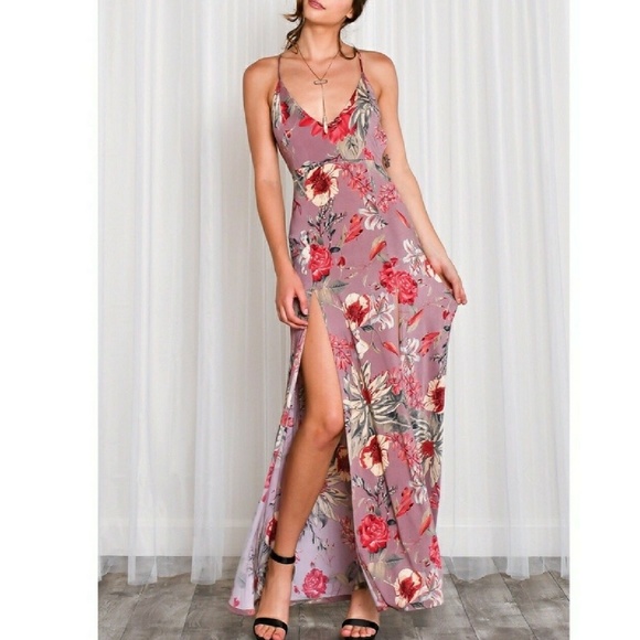 Dresses & Skirts - 🔴LAST ONE🔴🍃BACKLESS DRESS 🌿